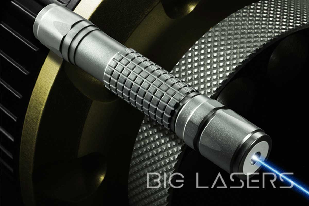 Powerful Laser- Burning Match Stick, 1000 MW Laser Light Trick, Laser  Light Experiment